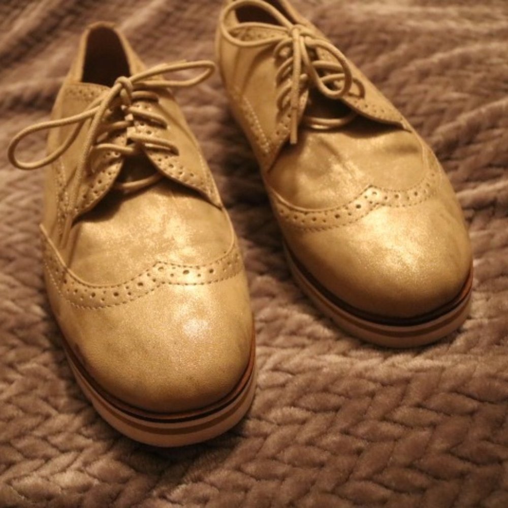 Women's Metallic Shoe SZ 8
